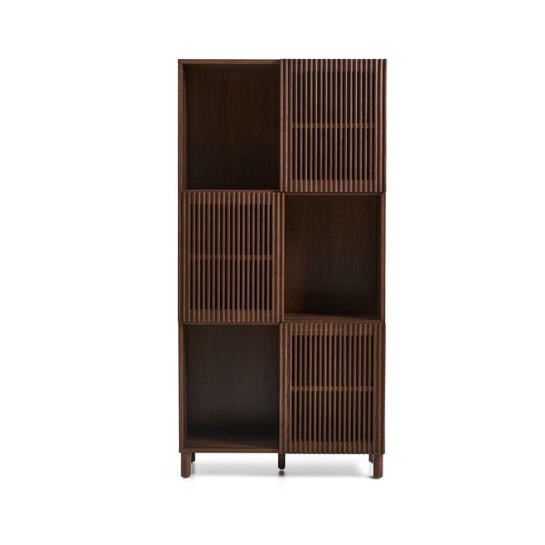 Tamsiai rudos spalvos knygų spinta  iš riešutmedžio su stumdomomis durimis 84,5x170x42,5 cm Beyla – Kave Home-image-3