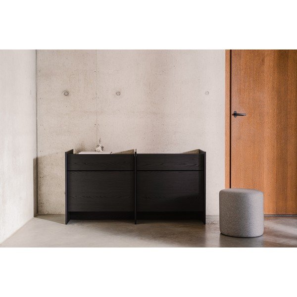 Juodos spalvos šoninė spintelė 146x76x51 cm Hido – noo.ma-image-1