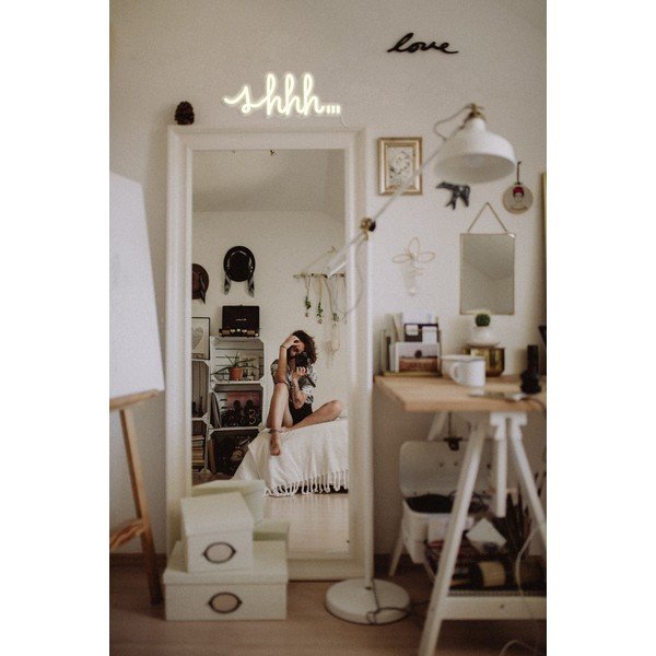 Geltonos spalvos sieninė šviečianti dekoracija Candy Shock Shhhh-image-3