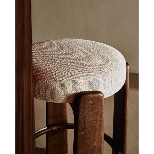 Smėlio spalvos/tamsios natūralios spalvos iš uosio masyvo baro taburetė (sėdynės aukštis 65 cm) Granite – Kave Home-image-3