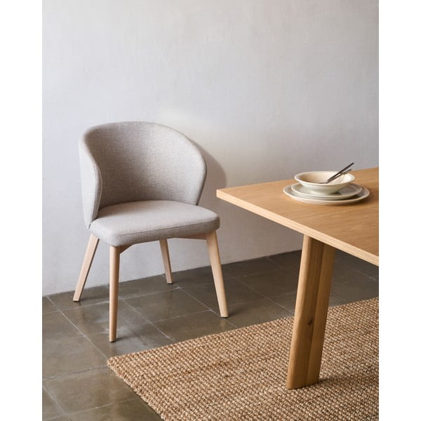 Smėlio spalvos iš audinio valgomojo kėdė Darice – Kave Home-image-1