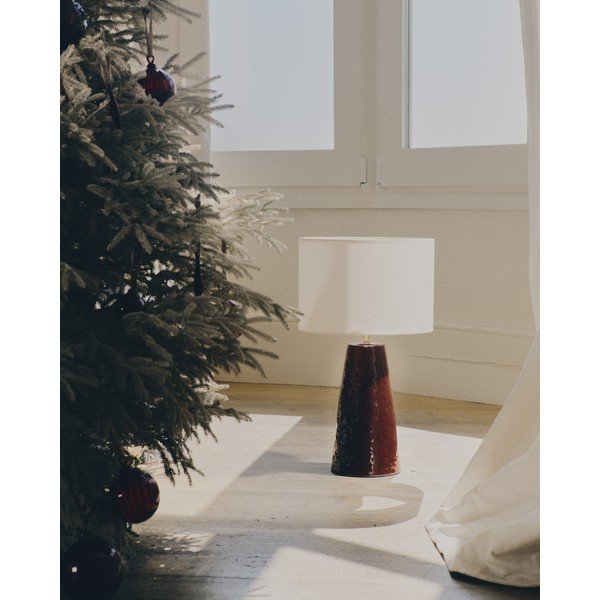 Raudonos spalvos/baltos spalvos stalinis šviestuvas (aukštis 49 cm) su tekstiliniu gaubtu Drava – Kave Home-image-2