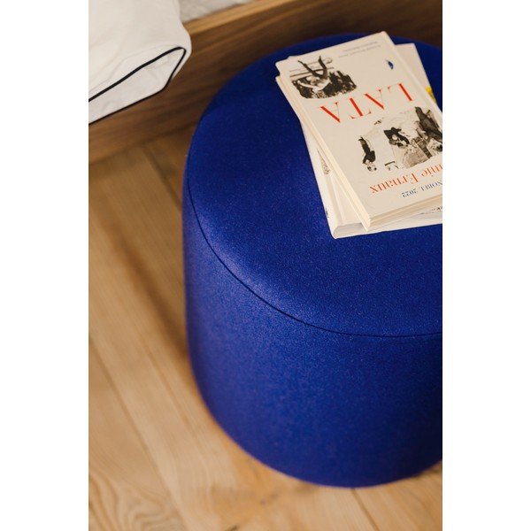 Mėlynos spalvos pufas iš vilnos Folk – noo.ma-image-2