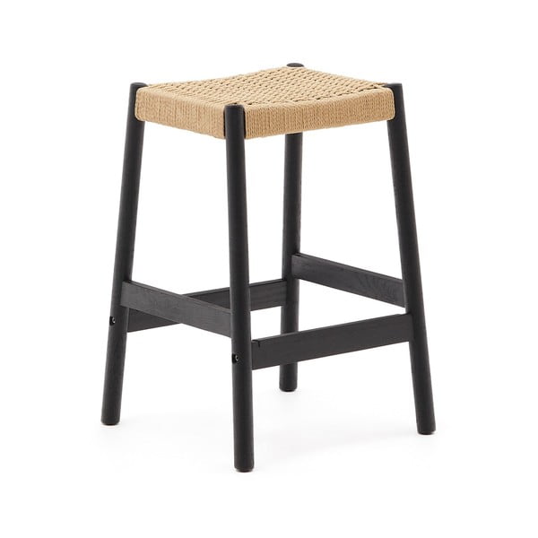 Juodos spalvos/natūralios spalvos iš ąžuolo masyvo baro kėdžių komplektas 2 vnt. (sėdynės aukštis 66 cm) Yalia – Kave Home