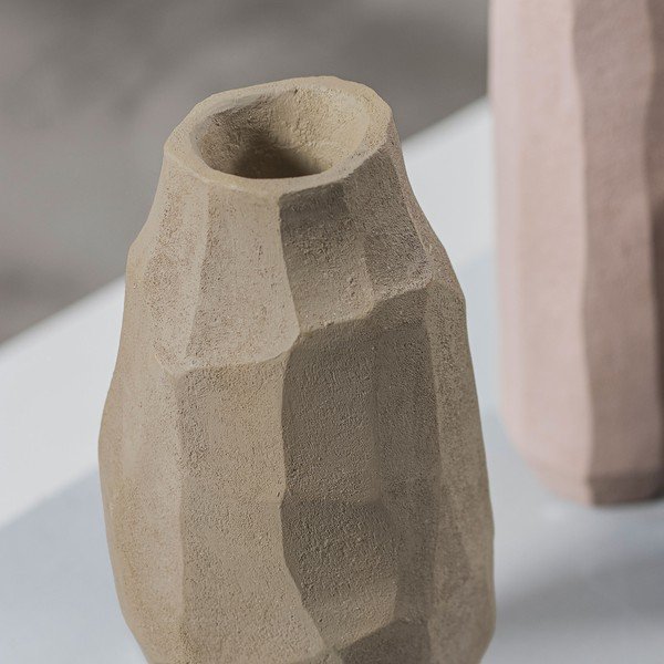 Iš polirezino vaza smėlio spalvos (aukštis 18 cm) Nuki – Mette Ditmer Denmark-image-2