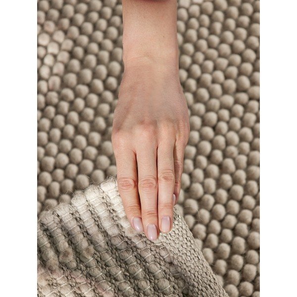 Rankų darbo smėlio spalvos iš vilnos kilimas 200x300 cm Richmond Diana – Ted Baker-image-3