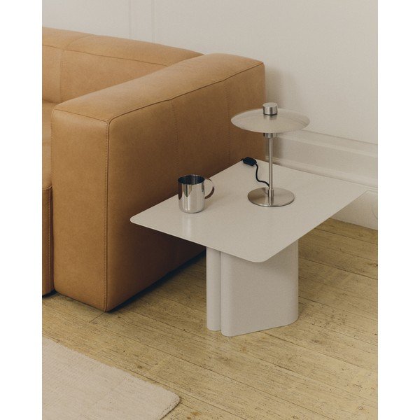 Sidabrinės spalvos stalinis šviestuvas (aukštis 32,5 cm) su metaliniu gaubtu Nuvira – Kave Home-image-2