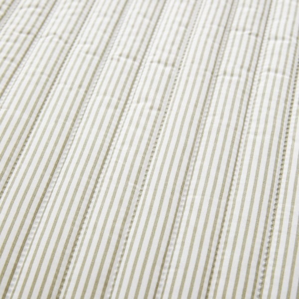 Žalios spalvos dygsniuota lovatiesė 220x230 cm Stripe – Catherine Lansfield-image-3