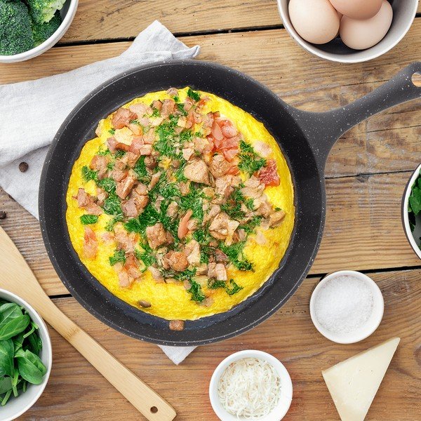 Keptuvė su nelimpančia danga ø 24 cm Grande – Orion-image-1