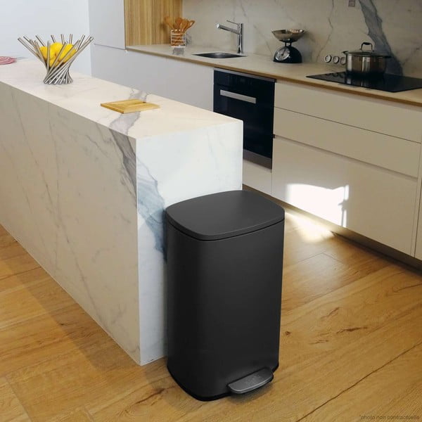 Matinės juodos spalvos iš plieno šiukšliadėžė su pedalu 50 l   Akira – Spirella-image-1