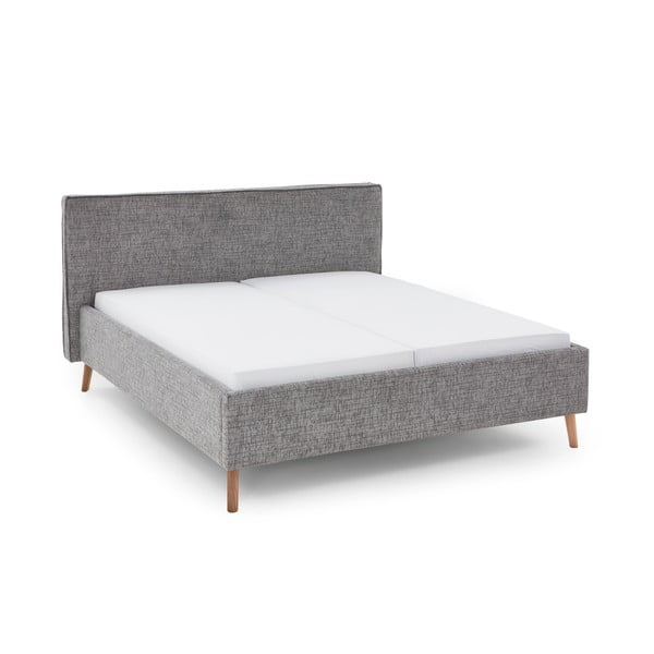 Dvigulė lova pilkos spalvos audiniu dengta su sandėliavimo vieta su lovos grotelėmis 180x200 cm Riva – Meise Möbel