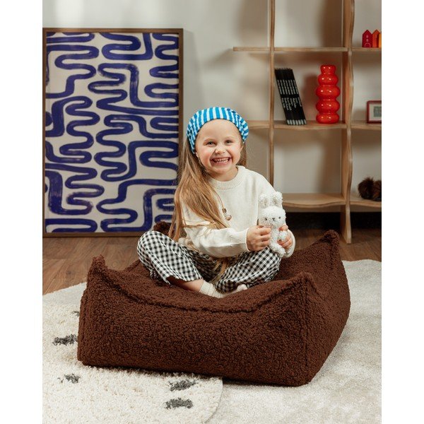 Tamsiai rudos spalvos vaikiškas pufas iš boucle Warm Hazel – Wigiwama-image-2
