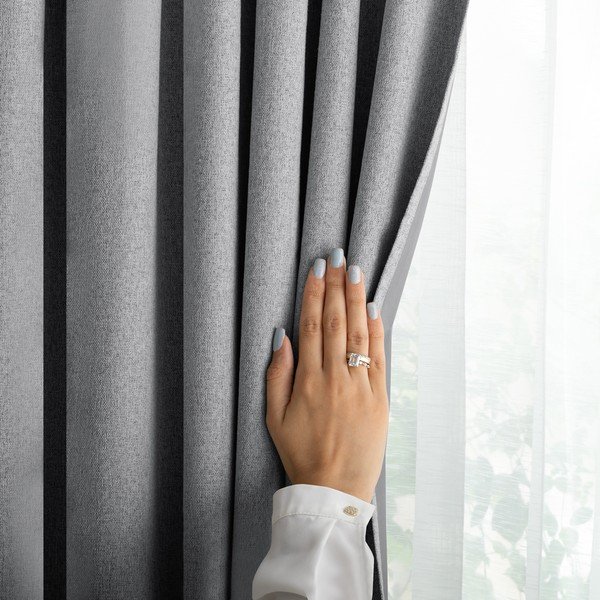 Pilkos spalvos visiškai užtemdo užuolaida 140x250 cm Corita – Restilo-image-2