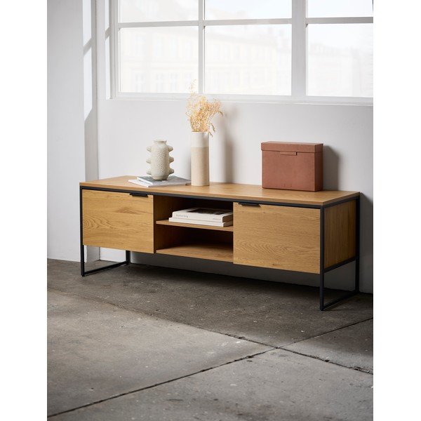 Natūralios spalvos TV spintelė iš ąžuolo 155x55x45 cm Cesura – Unique Furniture-image-1