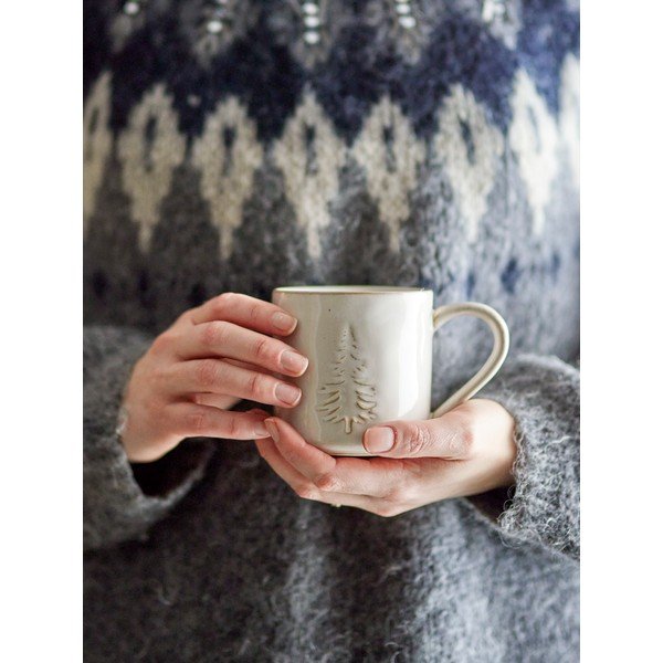 Kreminės spalvos iš molio puodelis su Kalėdų motyvu 300 ml Winter – Bloomingville-image-1