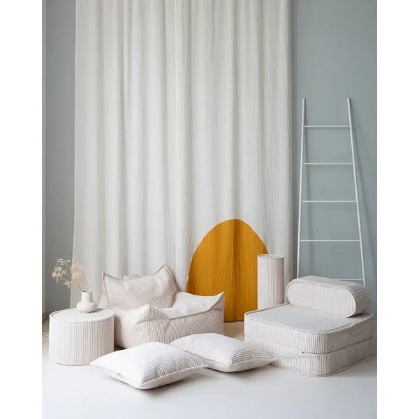 Kreminės spalvos iš kordinio velveto vaikiška sofos pagalvėlė Roll – Wigiwama-image-2