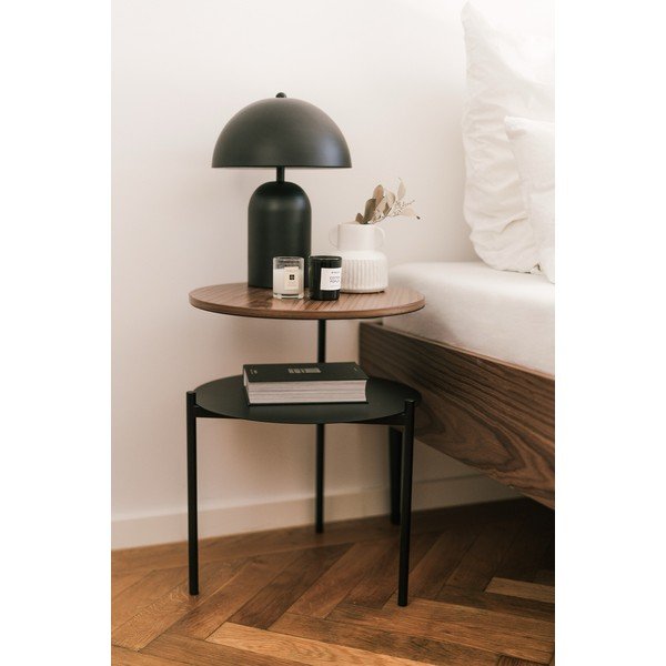 Juodos spalvos/tamsios natūralios spalvos naktinis staliukas su riešutmedžio dekoro stalviršiu Tu – noo.ma-image-1