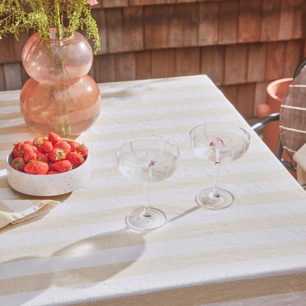 Iš organiškos medvilnės staltiesė 140x200 cm Striped – OYOY Living Design-image-1