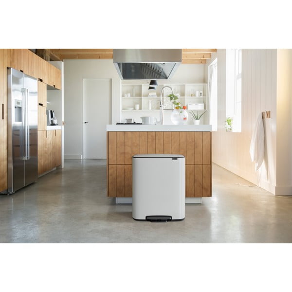 Iš plieno šiukšliadėžė baltos spalvos rūšiavimui/su pedalu 60 l Bo – Brabantia-image-1