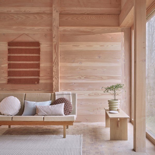 Natūralios spalvos medžio masyvo suolas Kotai – OYOY Living Design-image-1