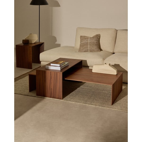 Tamsios natūralios spalvos kavos staliukas iš riešutmedžio 45x90 cm Litto – Kave Home-image-2