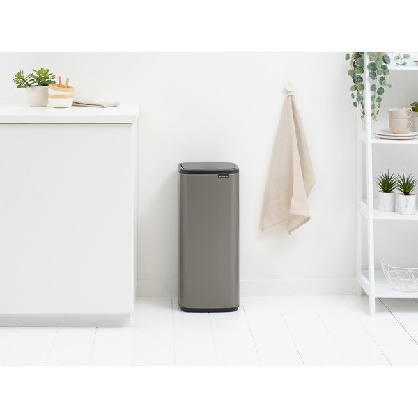 Pilkos spalvos šiukšliadėžė iš plieno, galima atidaryti palietus 30 l Bo Touch – Brabantia-image-1