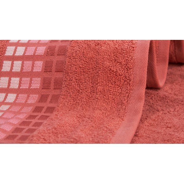 Vonios rankšluostis rožinės spalvos iš medvilnės 70x140 cm Darwin – My House-image-1