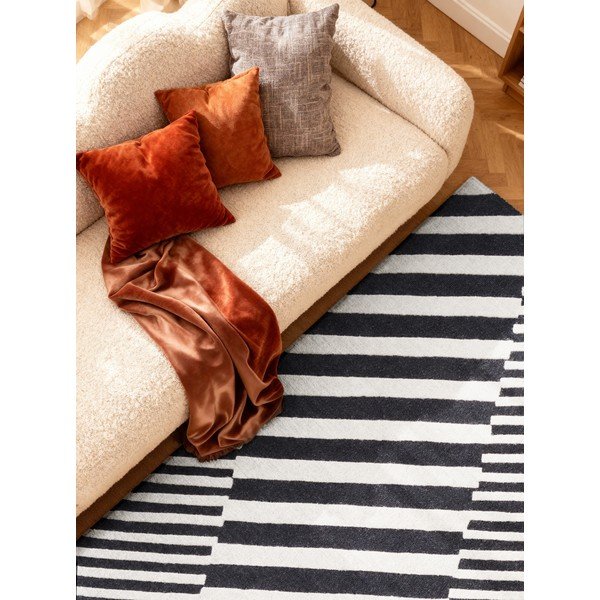 Rankų darbo juodos ir baltos spalvos iš vilnos kilimas 160x230 cm Stryve Flux – Elle Decoration-image-2