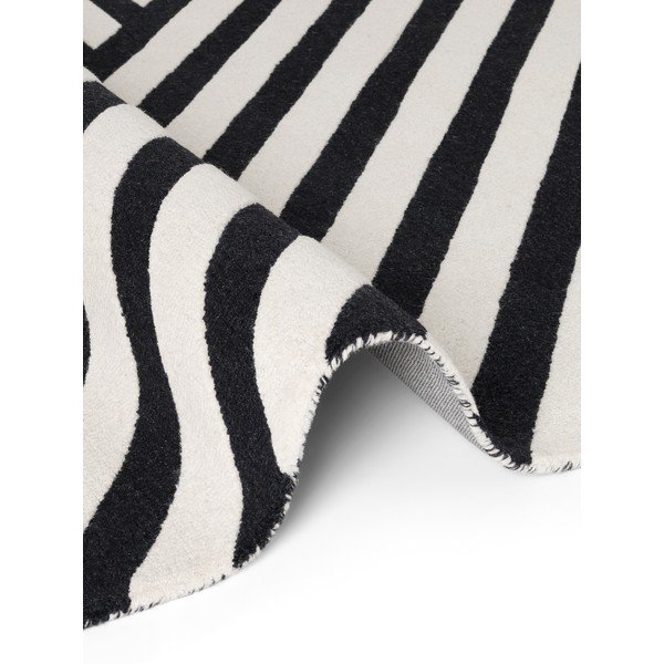 Rankų darbo juodos ir baltos spalvos iš vilnos kilimas 120x180 cm Stryve Noir – Elle Decoration-image-4