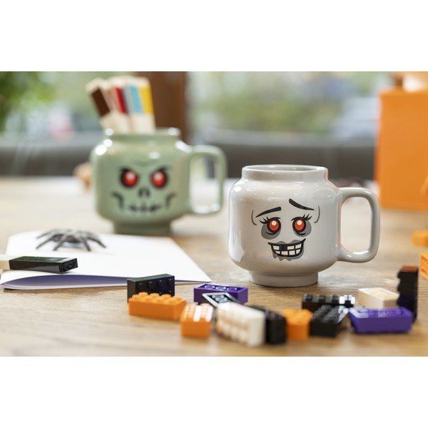 Pilkos spalvos iš keramikos vaikiškas puodelis latte kavai 255 ml Zombie – LEGO®-image-1