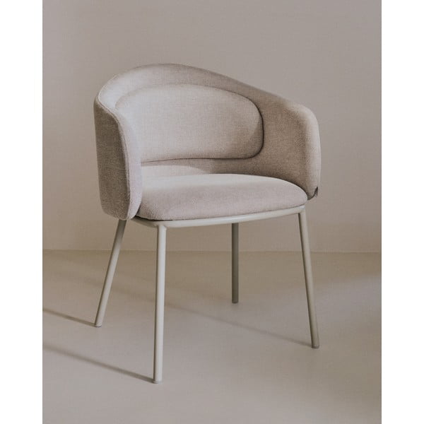 Smėlio spalvos iš audinio valgomojo kėdė su porankiais Minda – Kave Home-image-1