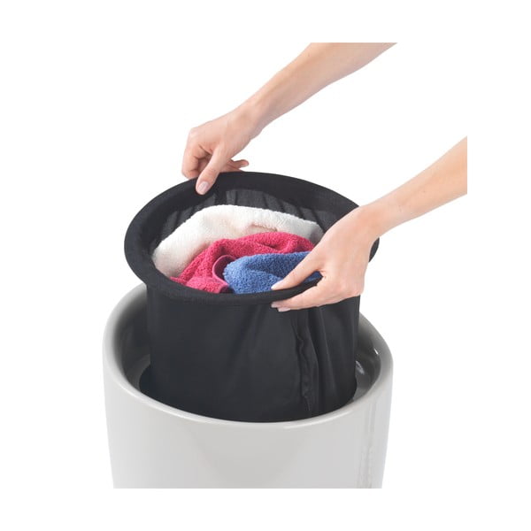 Taupe spalvos iš plastiko skalbinių krepšys 20 l Candy – Wenko-image-3