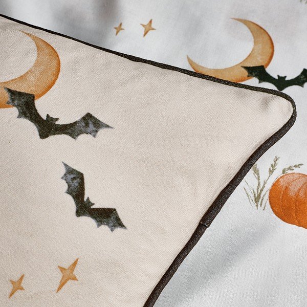 Dekoratyvinė pagalvėlė su Helovyno motyvu 45x45 cm Halloween Highland Cow – Catherine Lansfield-image-2