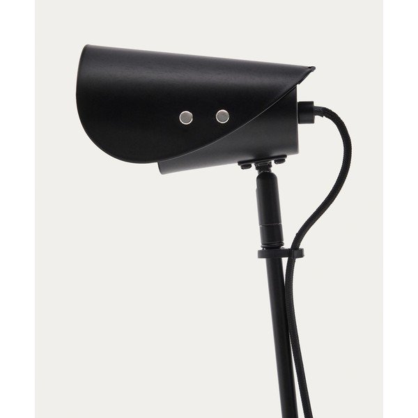 Juodos spalvos iš metalo stalinis šviestuvas su segtuku (aukštis 51 cm) Jula – Kave Home-image-4