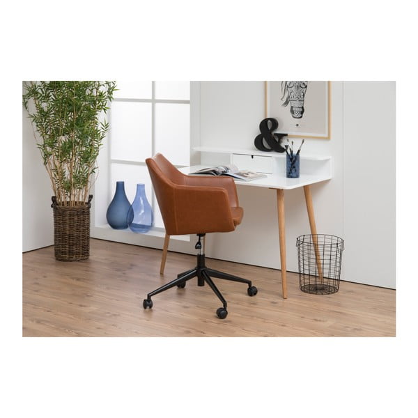 Rudos spalvos biuro kėdė ant dirbtinės odos ratukų Actona Nora-image-4