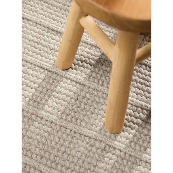 Rankų darbo kreminės spalvos iš vilnos kilimas 80x250 cm Camden Parker – Ted Baker-image-4