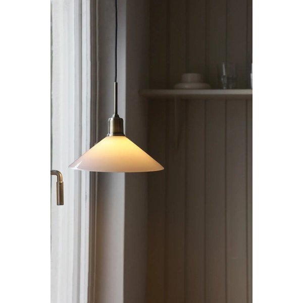 Baltos spalvos/žalvario spalvos kabantis šviestuvas ø 25 cm su stiklo gaubtu Vela – Markslöjd-image-1