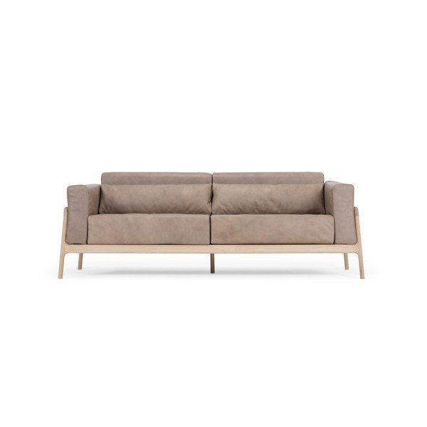 Šviesiai ruda buivolo odos sofa su ąžuolo masyvo konstrukcija Gazzda Fawn, 210 cm