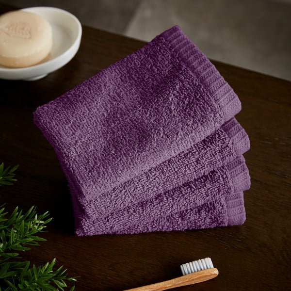 Violetinės spalvos greitai džiūstantys iš medvilnės rankšluosčiai 4 vnt. 30x30 cm Quick Dry – Catherine Lansfield-image-1