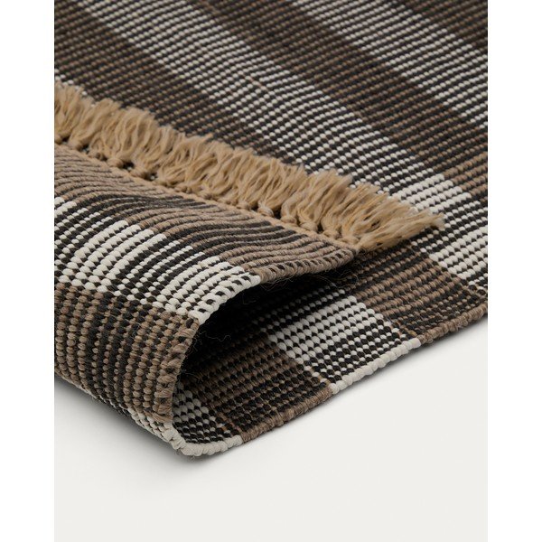 Apverčiamas/rankų darbo juodos spalvos kilimas 60x90 cm Barani – Kave Home-image-4
