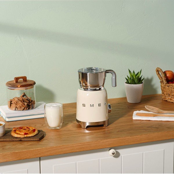 Elektrinis pieno plaktuvas smėlio spalvos 50's Retro Style  – SMEG-image-3