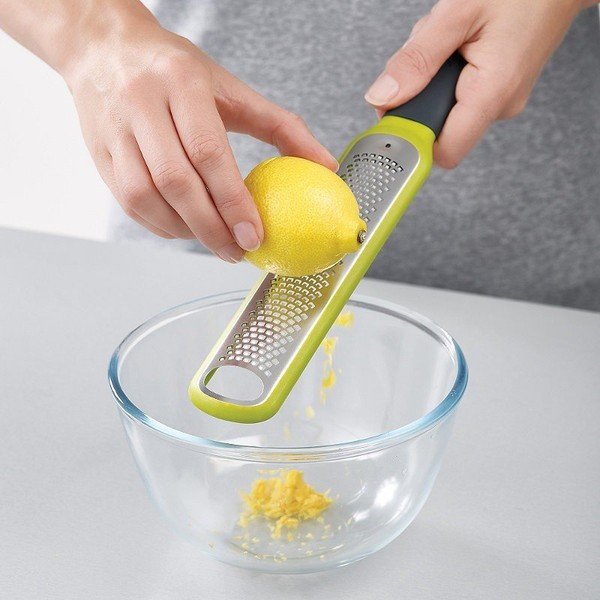 Citrusinių vaisių žievelės tarka su mentele Joseph Joseph Handi-Zest-image-1