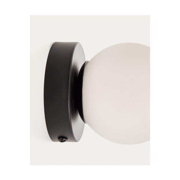 Baltos spalvos/juodos spalvos iš metalo sieninė lempa ø 8 cm Brisia – Kave Home-image-2