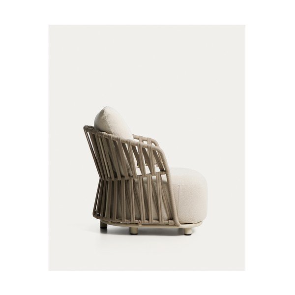 Kreminės spalvos/taupe spalvos paminkštinto audinio sodo krėslas Osani – Kave Home-image-4