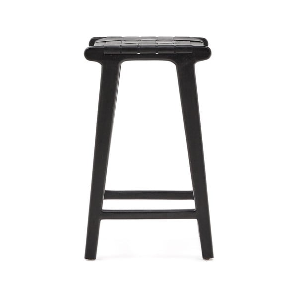 Juodos spalvos iš raudonmedžio masyvo baro taburetė Calixta – Kave Home-image-3