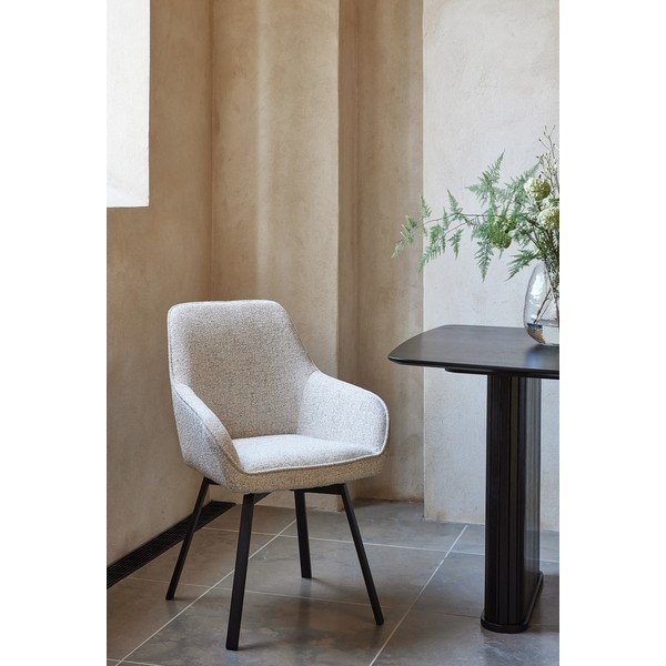 Šviesiai pilkos spalvos iš audinio valgomojo kėdė su porankiais Alma – Unique Furniture-image-1