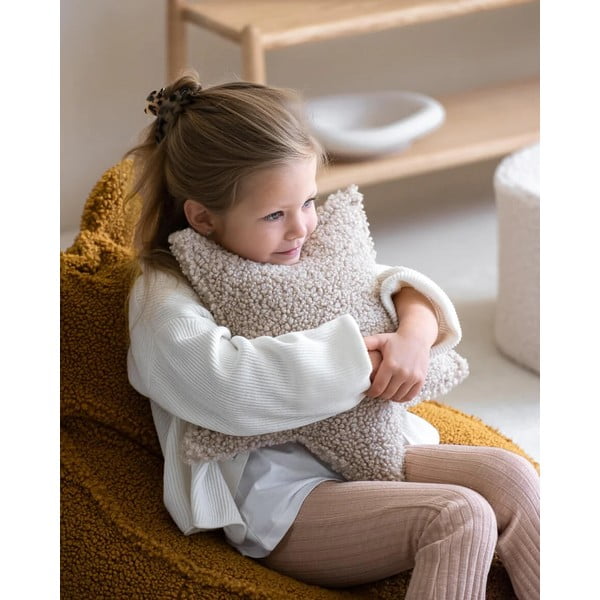 Šviesiai rudos spalvos iš boucle vaikiška sofos pagalvėlė Star – Wigiwama-image-1