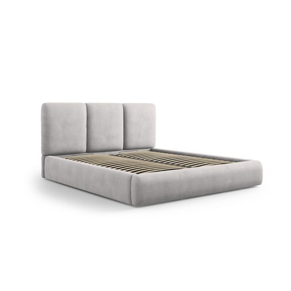 Dvigulė lova šviesiai pilkos spalvos audiniu dengta su sandėliavimo vieta su lovos grotelėmis 200x200 cm Brody – Mazzini Beds