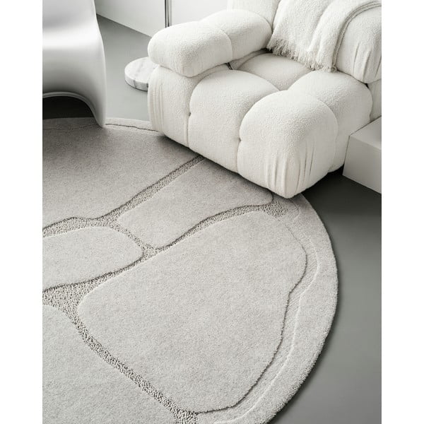 Iš vilnos apvalios formos kilimas šviesiai pilkos spalvos ø 120 cm Morphic Organica – Agnella-image-3