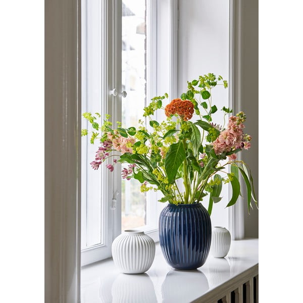 Tamsiai mėlyna akmens masės vaza Kähler Design Hammershoi, aukštis 20 cm-image-1